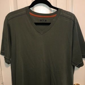 Men’s v neck olive green shirt